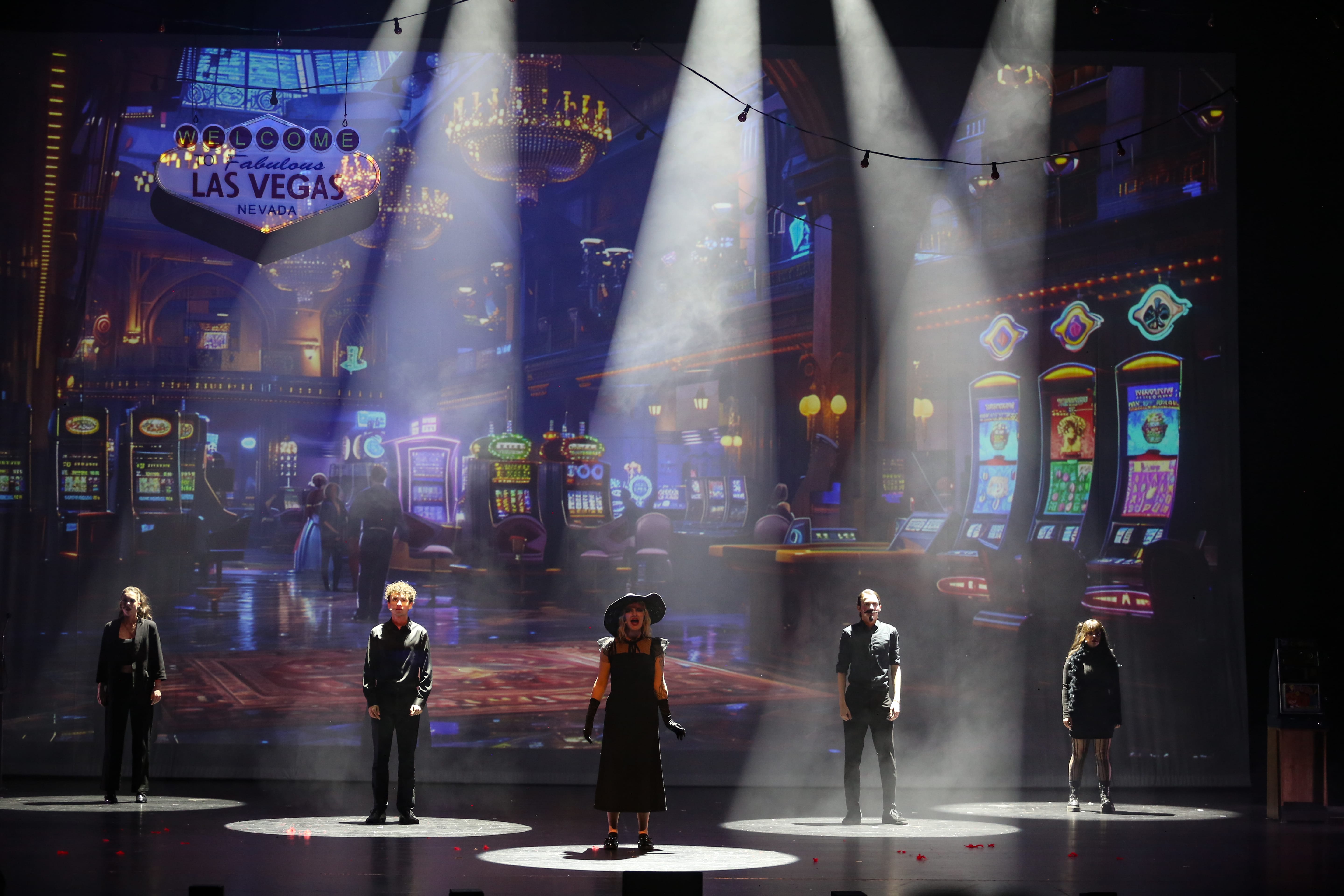 One Night in Vegas, Bild 3